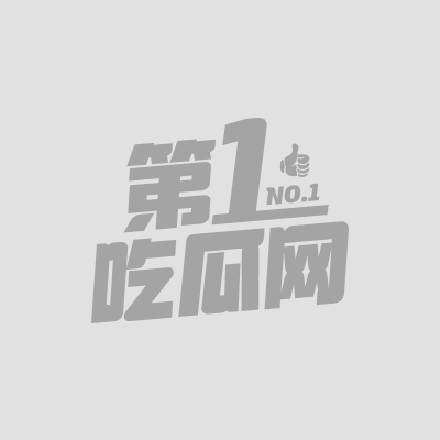 图5沈阳师范大学东区生活区一水管爆裂，流出不明黑色液体